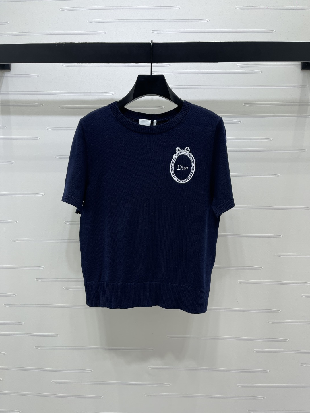 Women's short sleeves